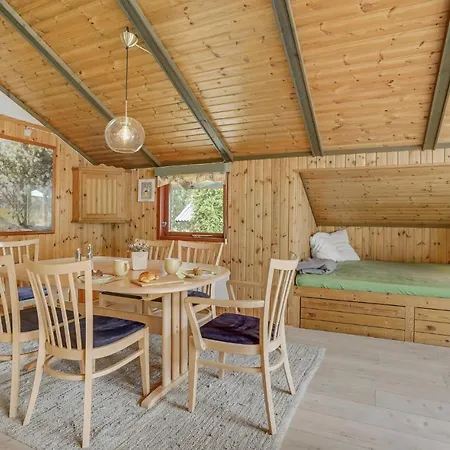 Two-bedroom In Vakantiehuis *